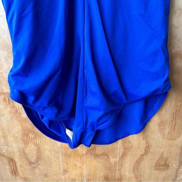 Swimsuits for All Blue V-Neck Ruched Skirted Swimsuit Blue - Picture 4 of 13